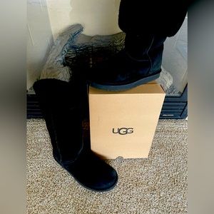 UGG BOOTS BLACK SIZE 10
